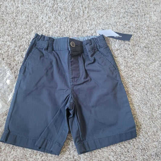 2 Pcs Bundle 4T (Shorts and Pants) -Retails 59.95, Kids 4/4T