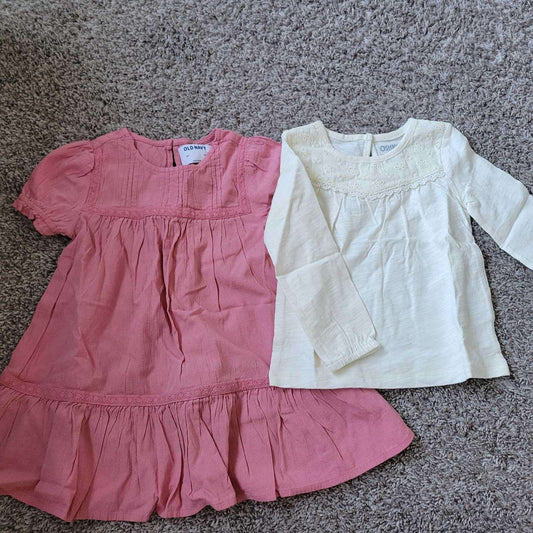 2 Pcs Dress and a Top ( Brand new BNWT and Brand New without tags) Carters / Old Navy 2T, Kids 2T