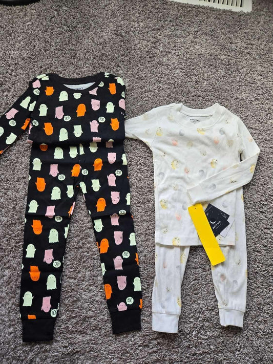 2 PJs set for 3T (Old Navy and Petit Lem Retails for $36.00), Kids 3T