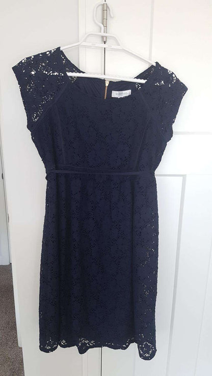 Motherhood Maternity Lace dress- Small, Maternity S (4-6)
