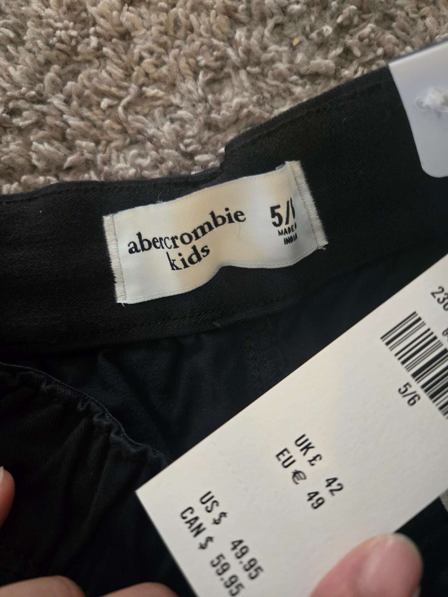 2 Pants 5-6T Abercrombie (Retails $59.95) and Levis, Kids 5/5T (extra small)