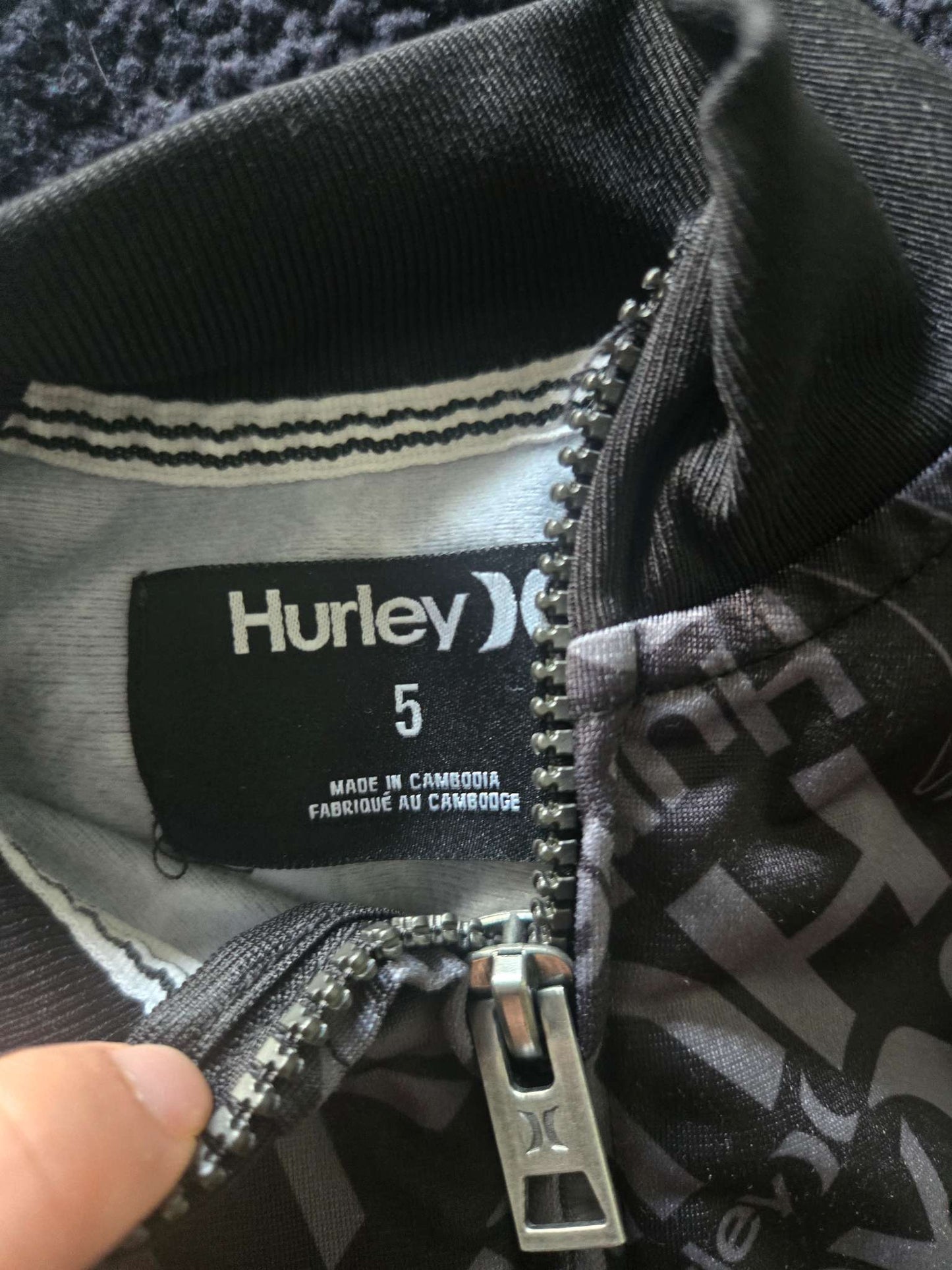 4 Sweaters Bundle 5T Hurley, Carters, Old Navy, Kids 5/5T