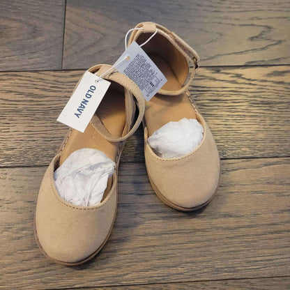 Old Navy Dress Shoes/ Sandals size 7, Shoes 7 (Walkers:12-24 mth)