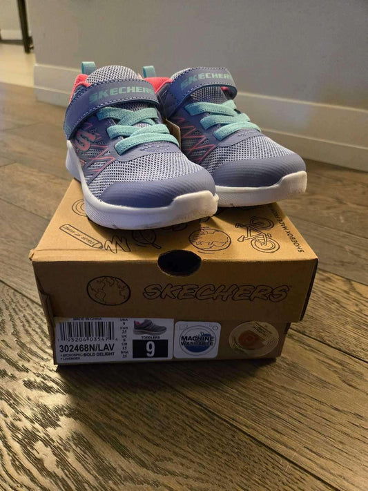 Sketchers Girls Sneakers  9T, Shoes 9 (Toddler:2-4yr)