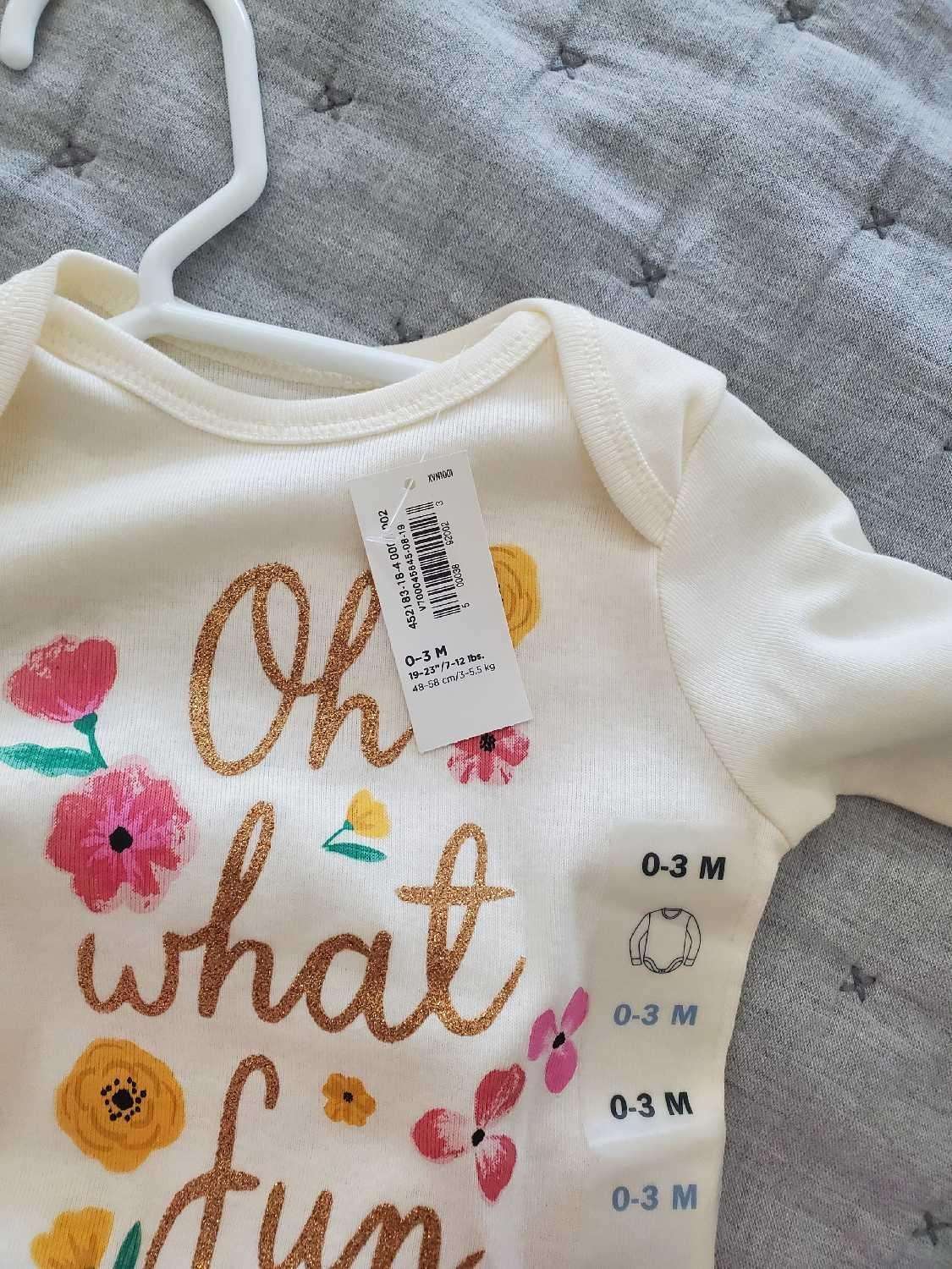 Gap Tutu on Tights and Old Navy Top 0-3 months, Kids 3 Month (0-3M)