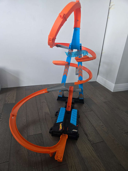 Hot Wheels Sky Crash Tower, Track Set