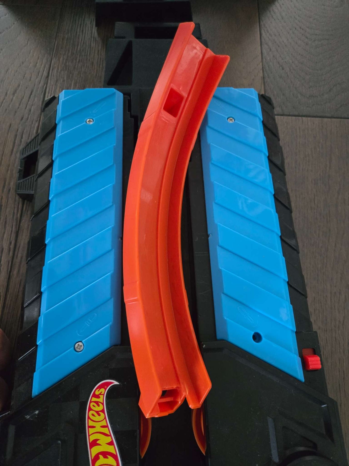 Hot Wheels Sky Crash Tower, Track Set