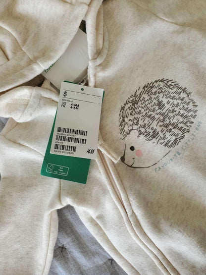 2 Pcs H&M Outfit 4-6 months, Kids 6 Month (3-6M)