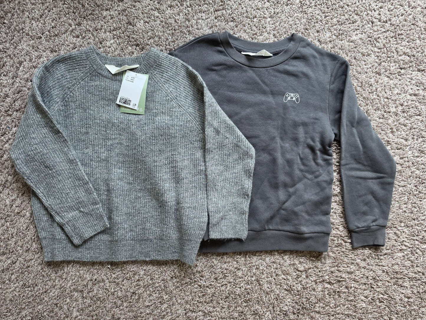 2 Grey Tops H&M- Brand New and EUC H&6-7, Kids 6/6X