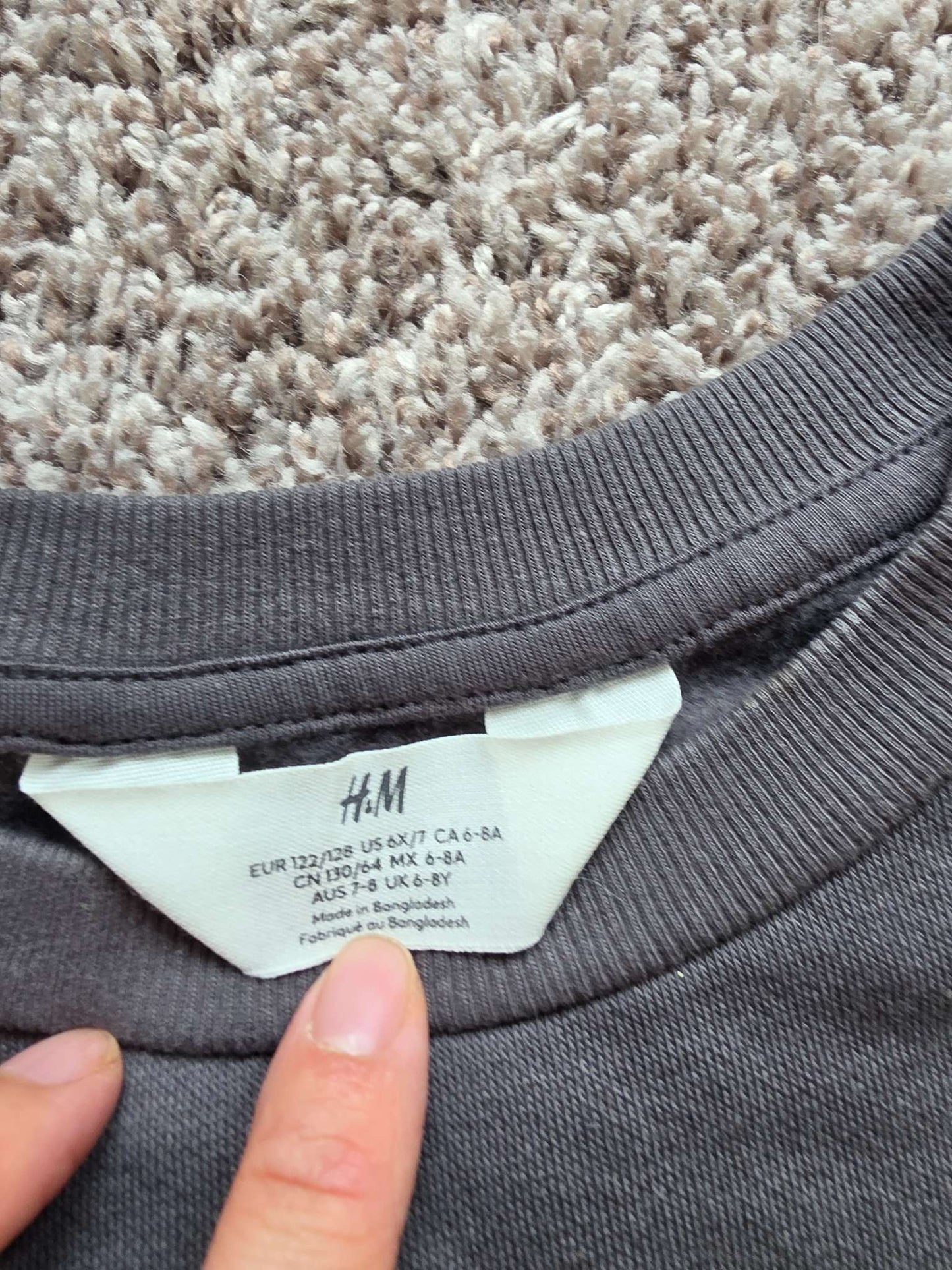 2 Grey Tops H&M- Brand New and EUC H&6-7, Kids 6/6X