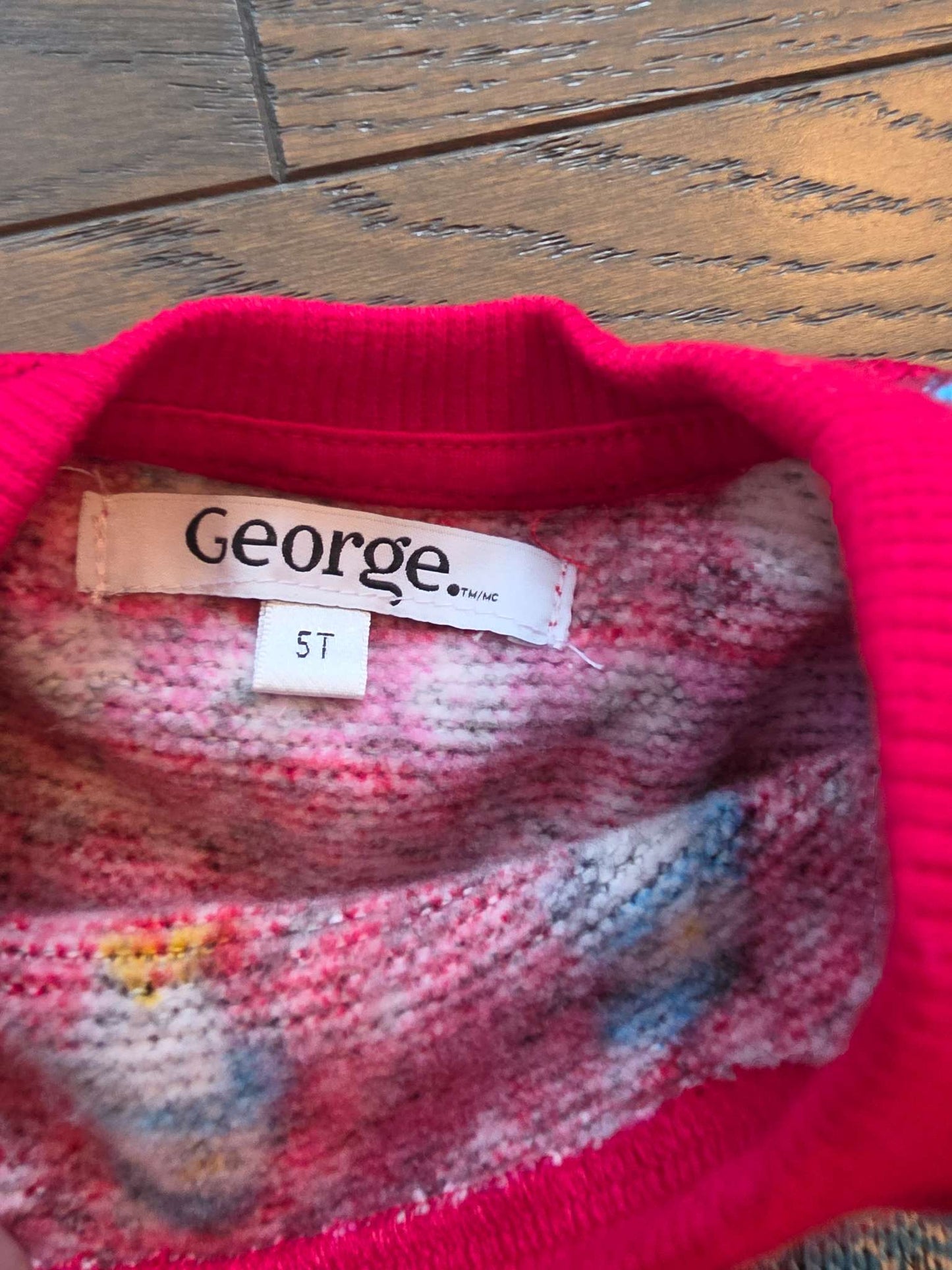 EUC George Christmas Sweater 5T, Kids 5/5T