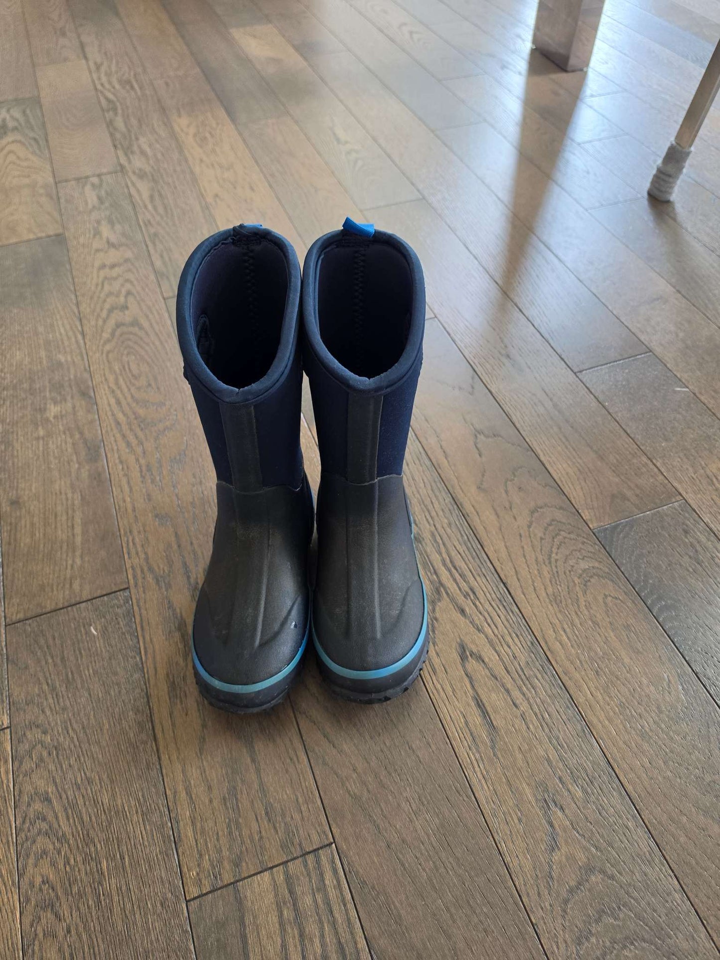 EUC - Rain Boots 13, Shoes 13 (Kids:4-8yr)