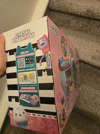 Gabby’s Dollhouse, Gabby Cat Friend Ship, Cruise Ship Toy with 2 Toy Figures, Surprise Toys & Dollhouse Accessories, Kids Toys for Girls & Boys 3+
