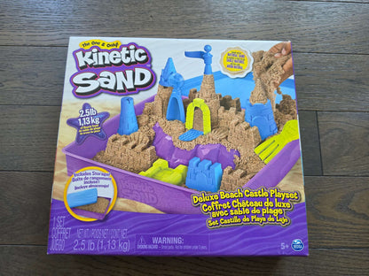 Kinetic Sand- Sand Castles- Brand New