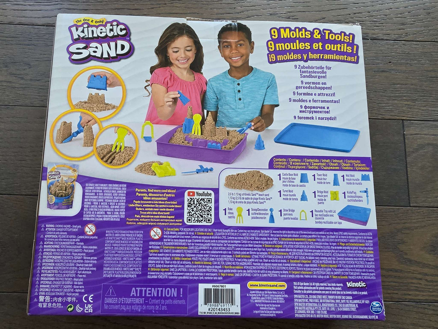 Kinetic Sand- Sand Castles- Brand New
