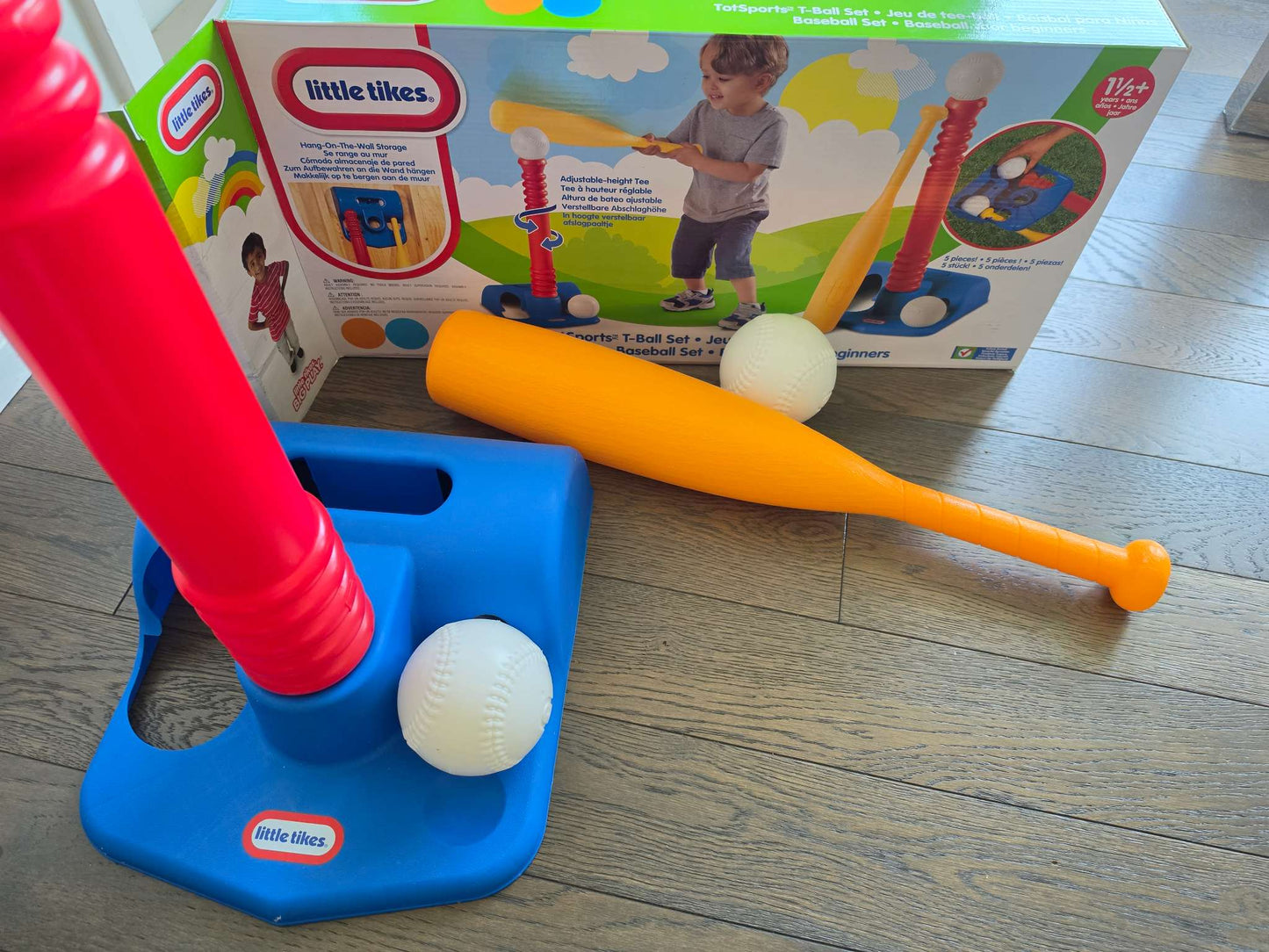 Little Tikes TotSports T-Ball Set, Red- EUC