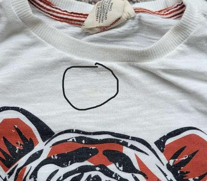 2 Summer outfits- (2 T Shirt and 2 Shorts)  2T, Kids 2T