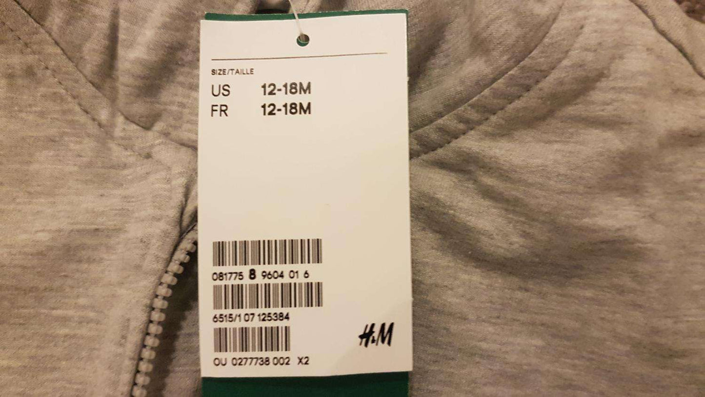 Outfits  (H&M 12-18 and Carters 18 months)- 1 Outfit Retail for $20.00, Kids 18 Month (12-18M)