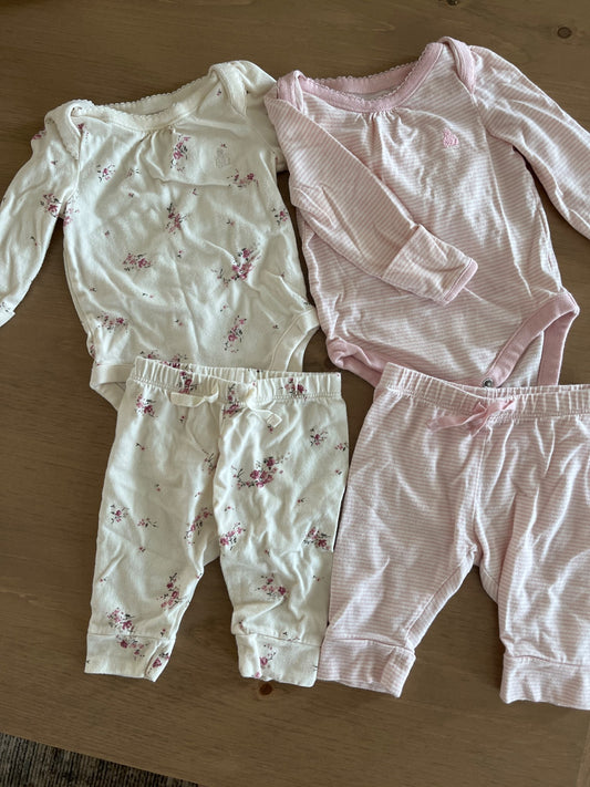 Outfit Pair from Baby Gap , Kids 3 Month (0-3M)