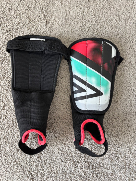 Soccer shin guard