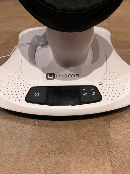4moms Mamaroo Baby Swing WITH Strap Fastener, Retails $360