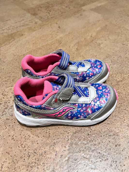 Saucony Kid’s Sneakers, size US 11, retails $70, Shoes 11 (Toddler:2-4yr)