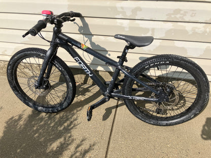 Park 20 - Jet Black 20” bike