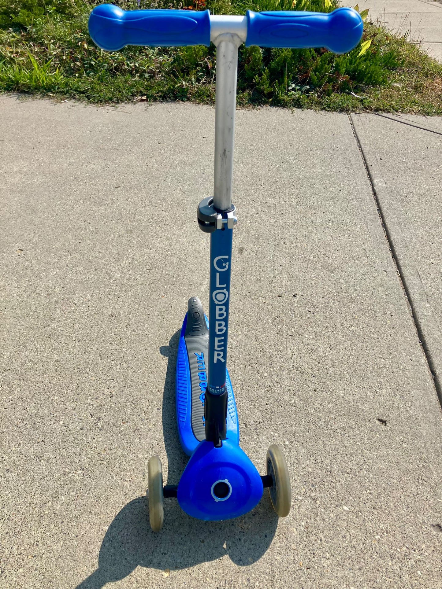 Globber Primo folding scooter