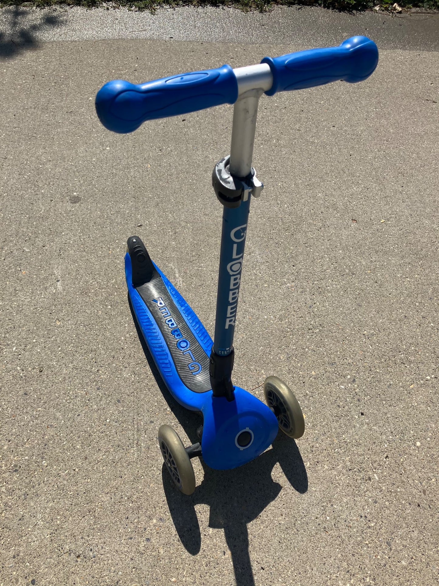 Globber Primo folding scooter