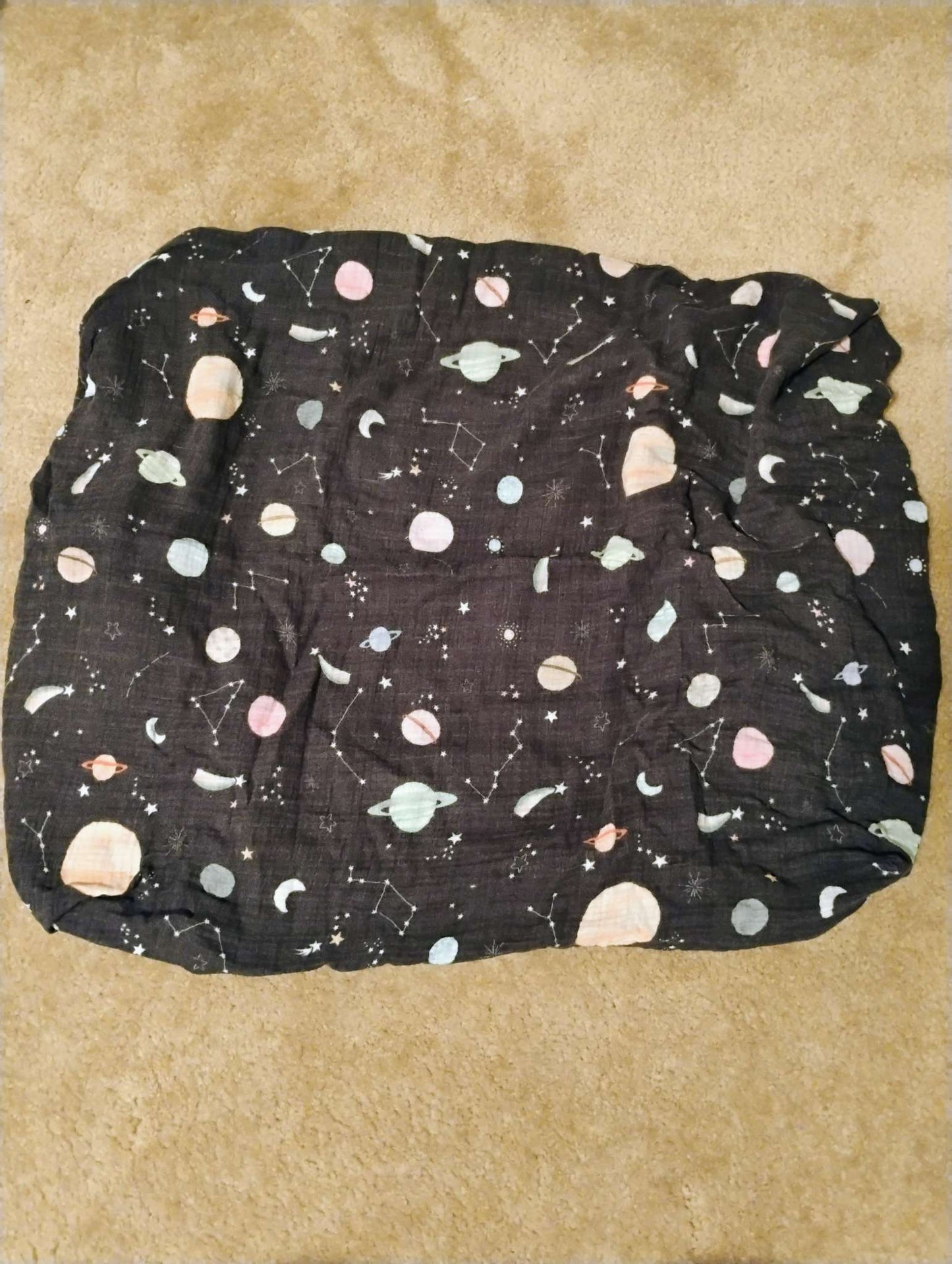 Lou Lou lollipop muslin crib sheet, space themed