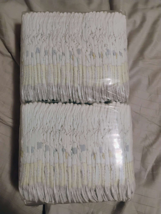 Pampers size 4 sleeve of diapers