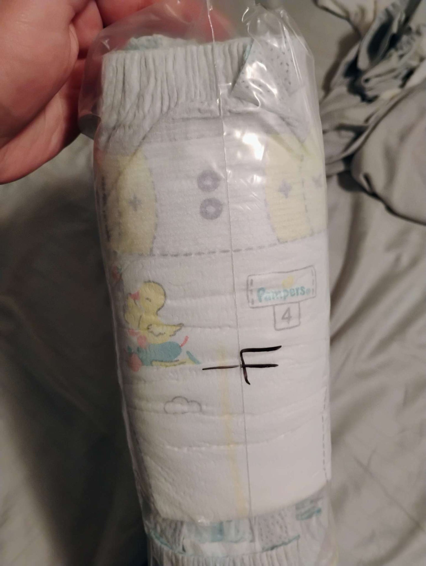 Pampers size 4 sleeve of diapers
