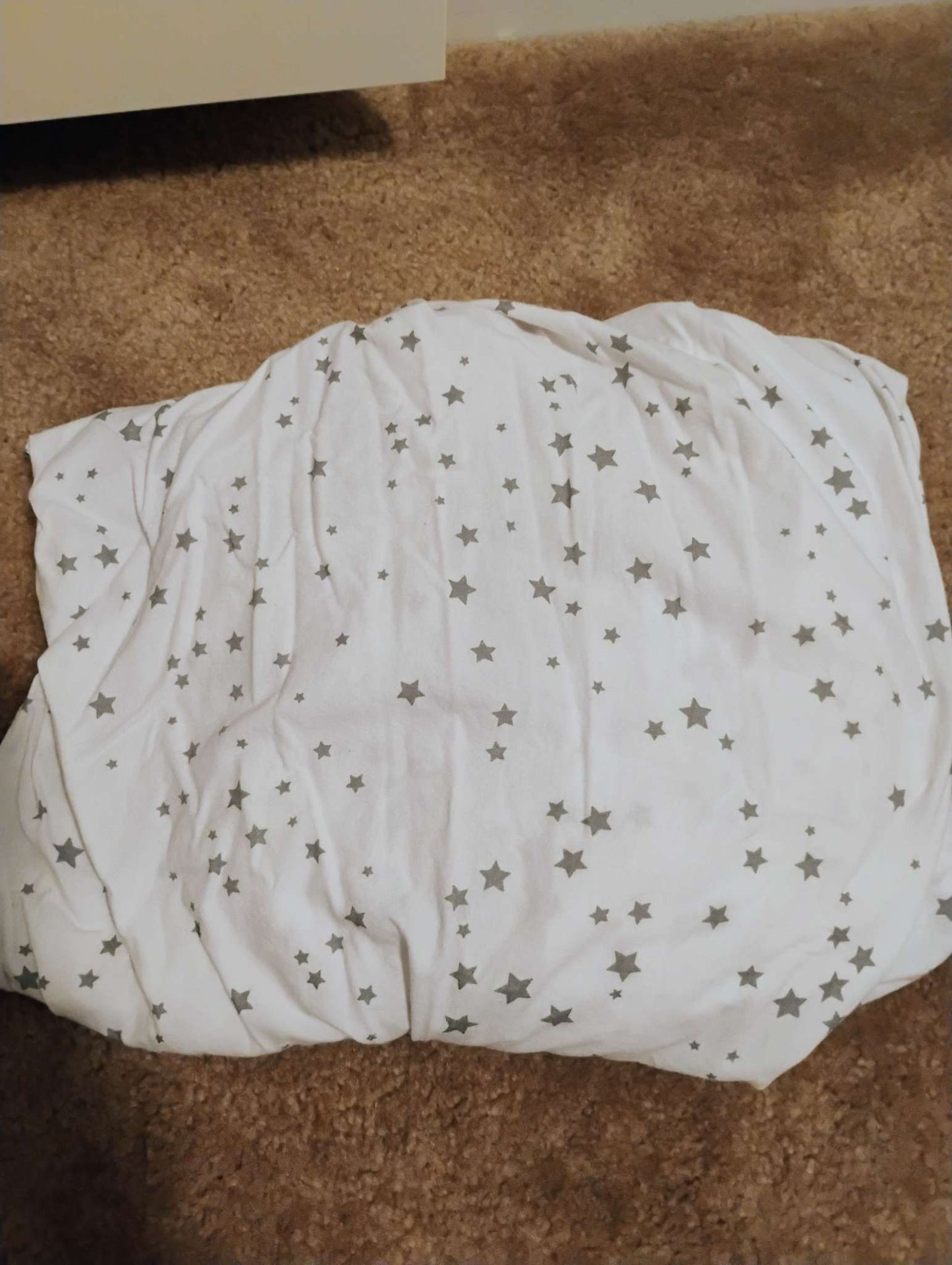 Levetex Grey star crib sheet