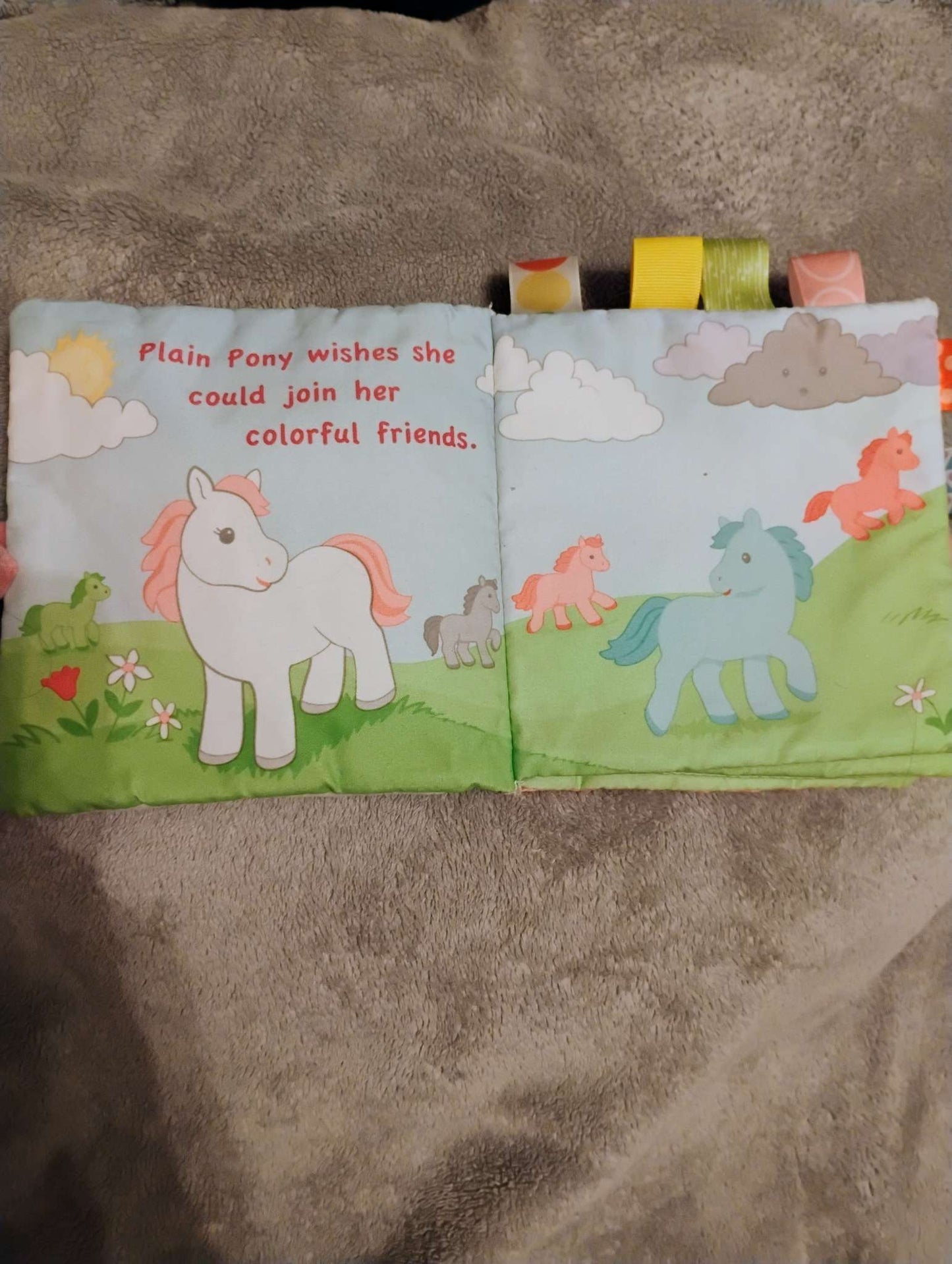 Mary Meyer - Taggies Soft Book for Infants - Painted Pony 6"