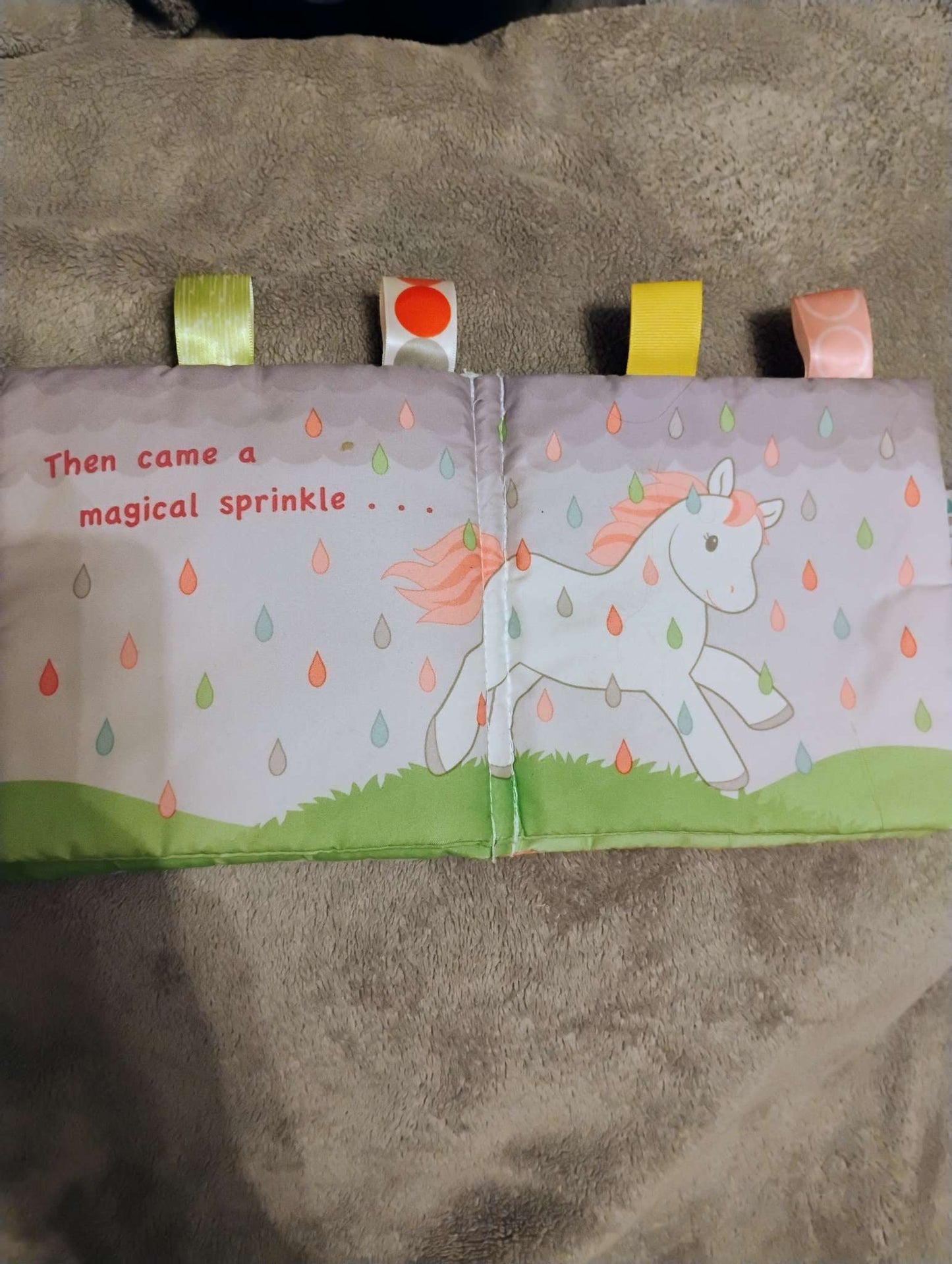 Mary Meyer - Taggies Soft Book for Infants - Painted Pony 6"
