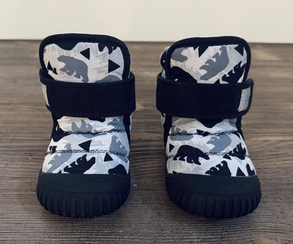Jan & Jul Winter Boots:MSRP $58, Shoes 6 (Walkers:12-24 mth)