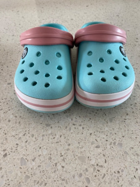 Original Crocs C9, Shoes 9 (Toddler:2-4yr)