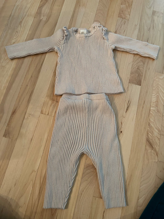 Beige H&M set, Kids 6 Month (3-6M)