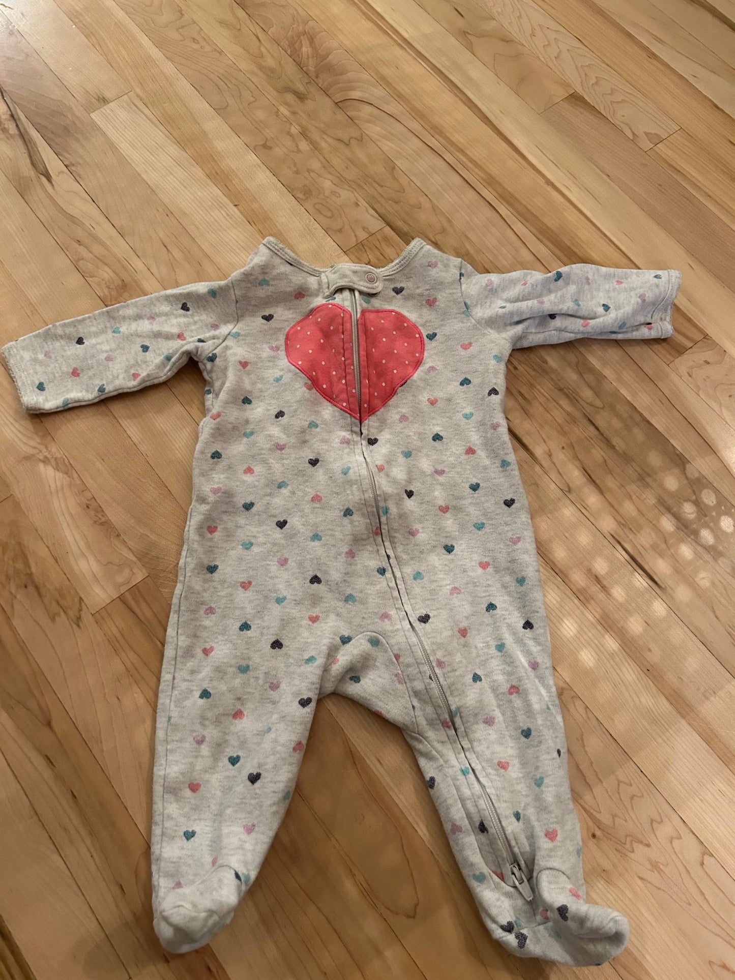 Baby Gap 3-6M hearts, Kids 6 Month (3-6M)
