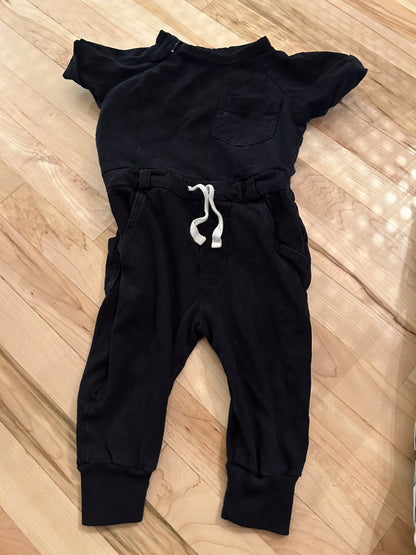 Tiny Victory Black Romper, Kids 6 Month (3-6M)