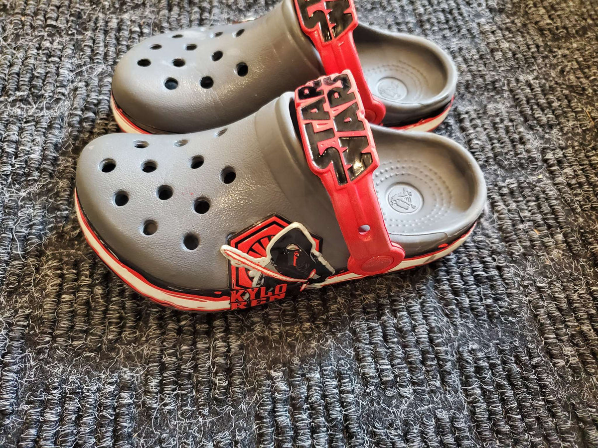 Crocs - Stars Wars Themed - Toddler size 10/11, Shoes 10 (Toddler:2-4yr)