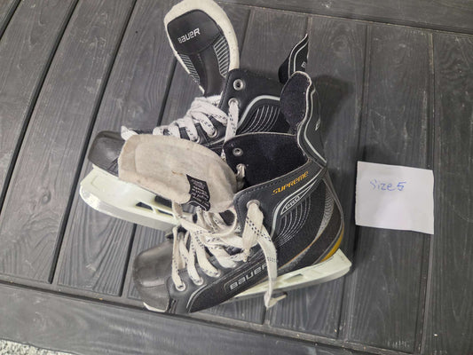 Bauer Ice Skates kids size 5, Shoes 5 (Big Kids:8–12yr)