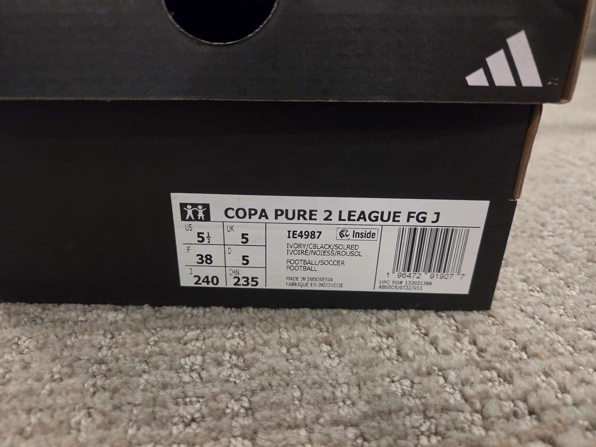 Adidas Copa soccer cleats size 5.5, Shoes 5.5 (Big Kids:8–12yr)