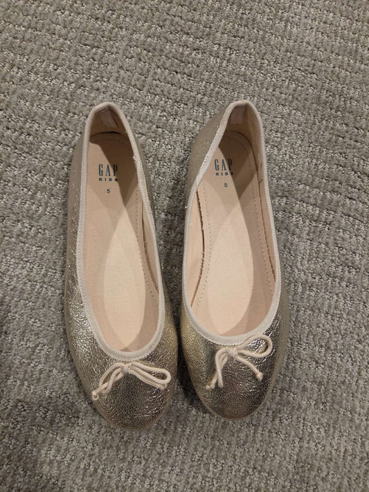 Gap girls ballet flats size 5, Shoes 5 (Big Kids:8–12yr)