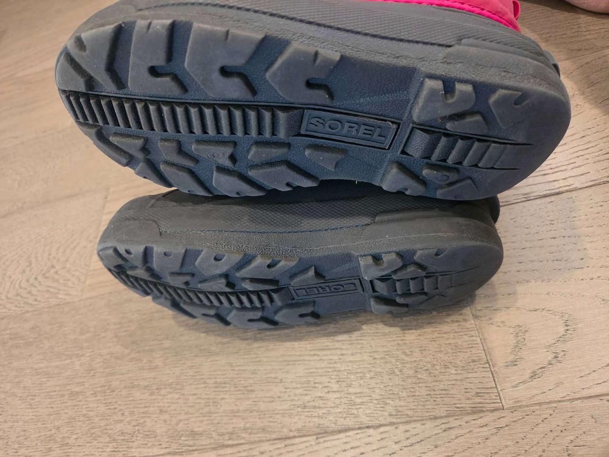 Sorel girls winter boots size 3, Shoes 3 (Kids:4-8yr)