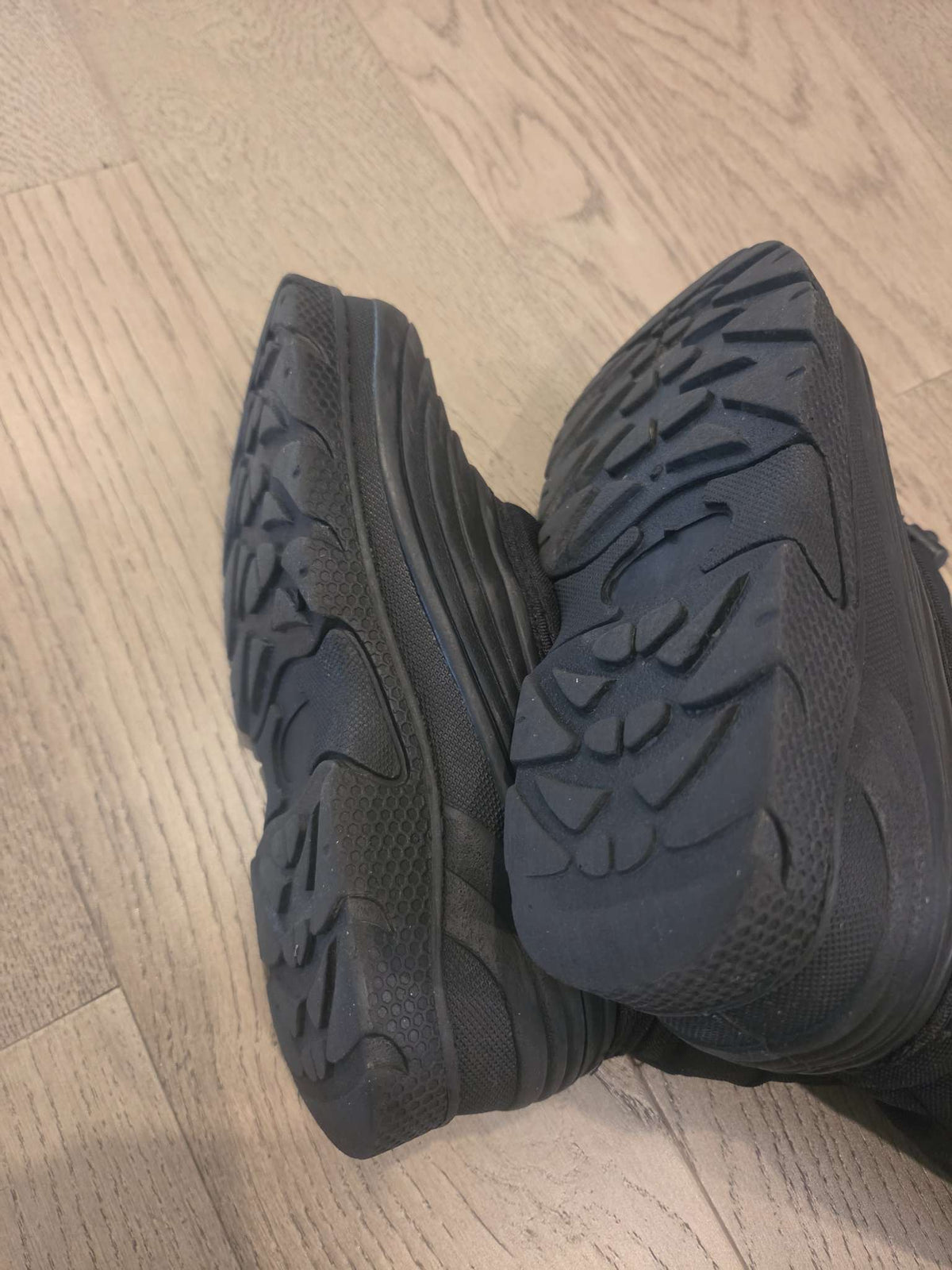 Outbound boys winter boots size 4, Shoes 4 (Big Kids:8–12yr)