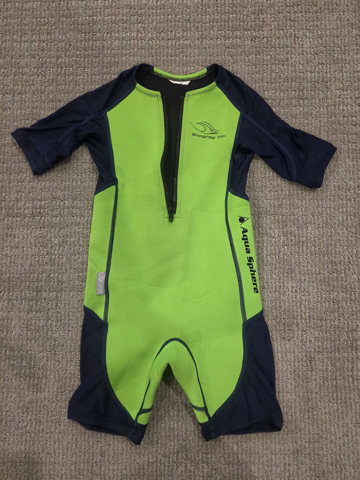Toddler wetsuit/swimsuit size 4, Kids 4/4T