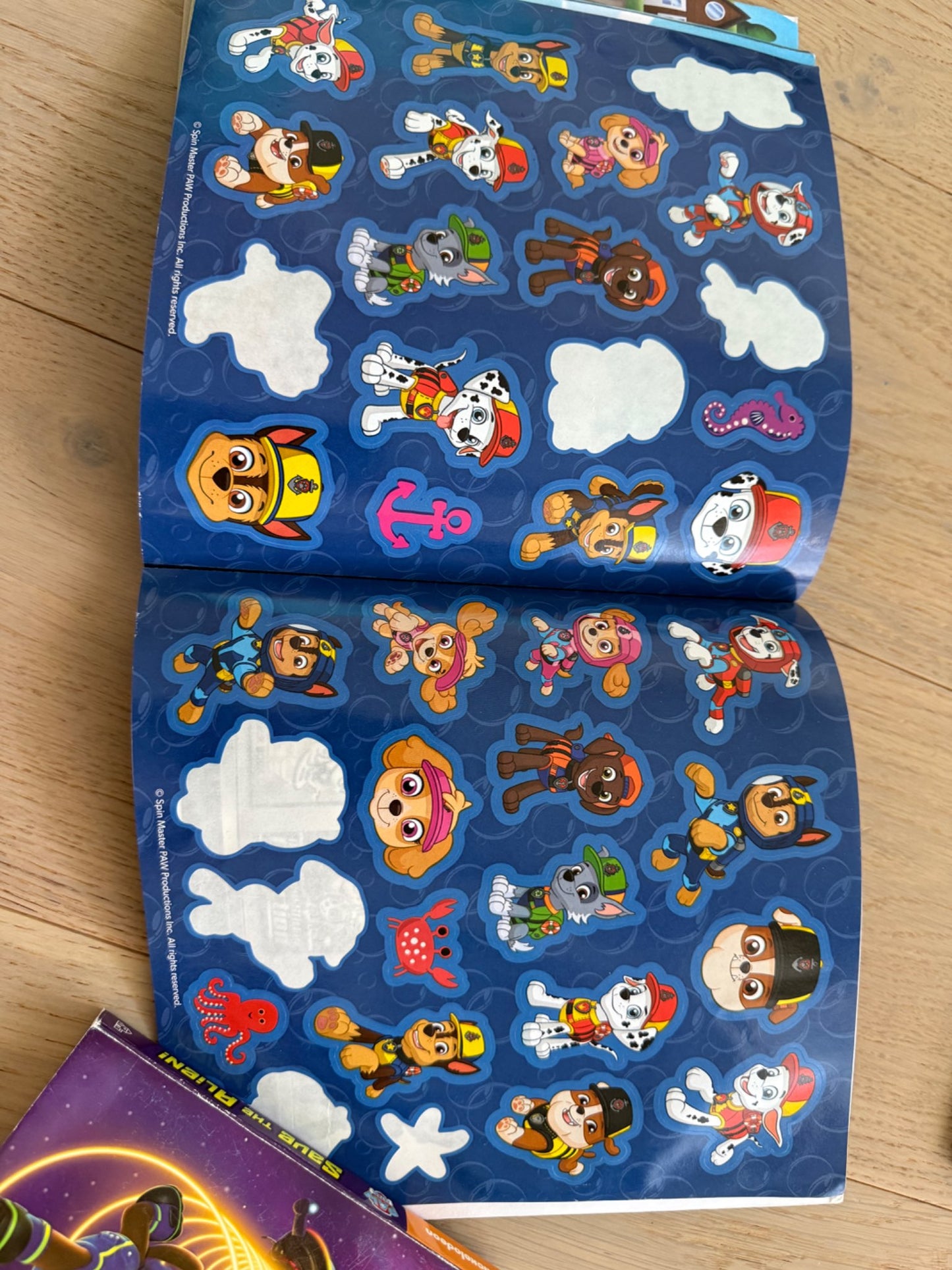 Paw Patrol books, 8 books in total, ages 3-5