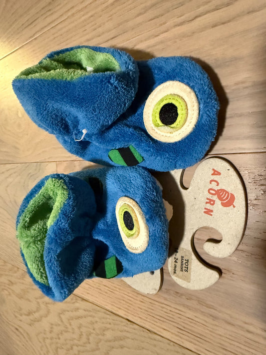 Boys plush slippers, NWT, 18-24 mo, Shoes 7 (Walkers:12-24 mth)