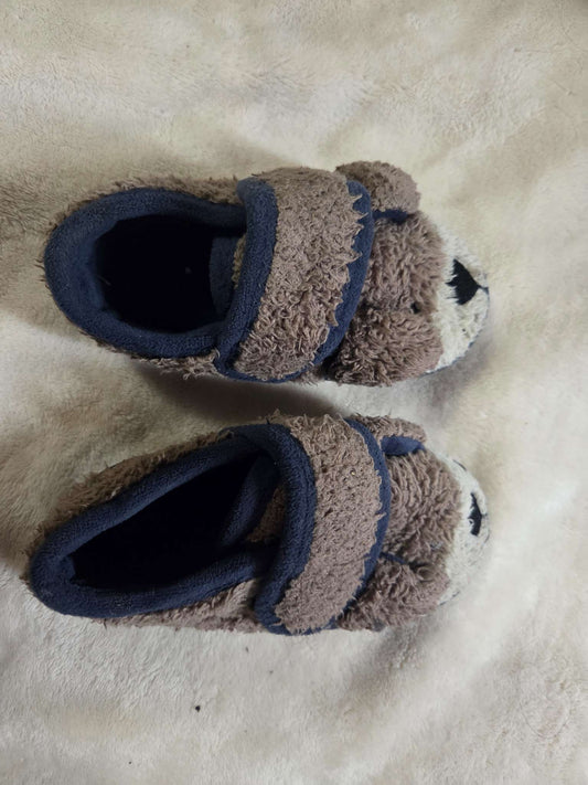 Toddler indoor/playpen anti-slip shoes Size 7-8, Shoes 7.5 (Toddler:2-4yr)